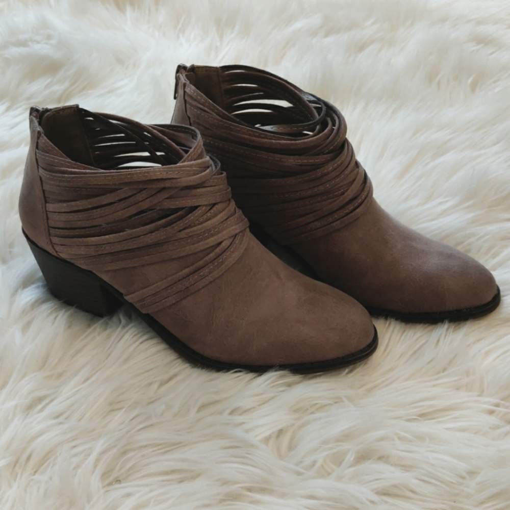 Fergalicious Ankle Boots, Women's Size 6.5